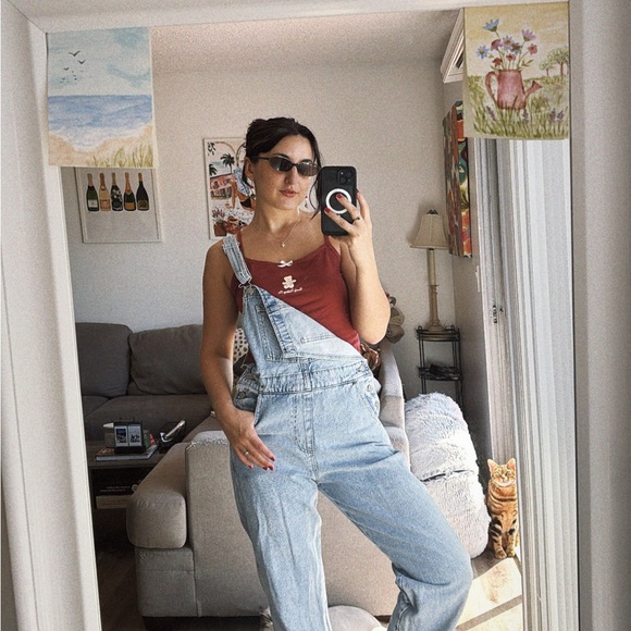 Meet your Posher, Haley - Picture 1 of 1